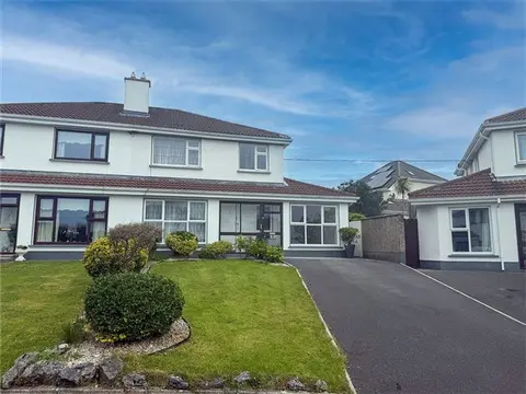 30 The Rise, Shangort Road, Knocknacarra, Galway City